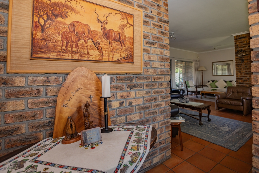 4 Bedroom Property for Sale in Amandelrug Western Cape